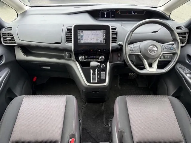 Nissan Serena 2017 photo 3