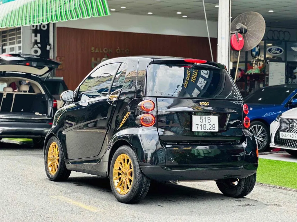 Smart Fortwo 2010 photo 2