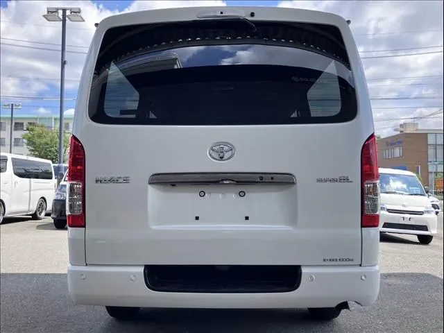 Toyota Hiace Gl 2024 photo 3