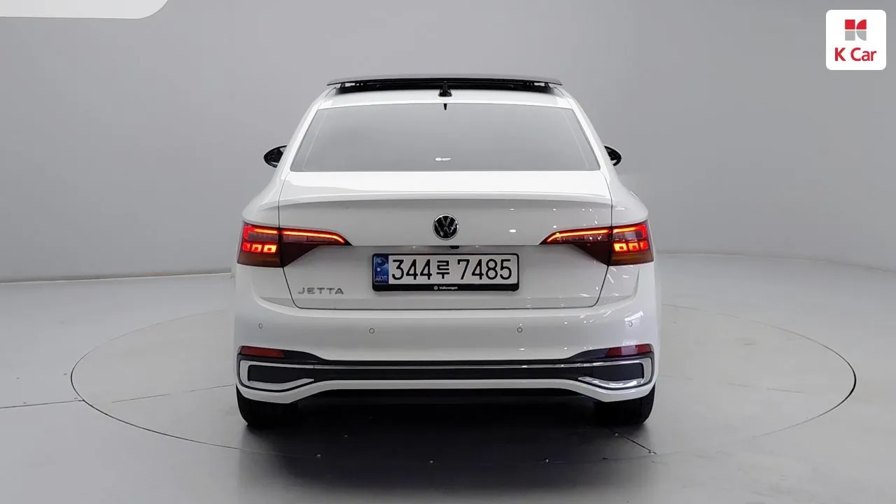 Volkswagen Passat 2024 photo 2