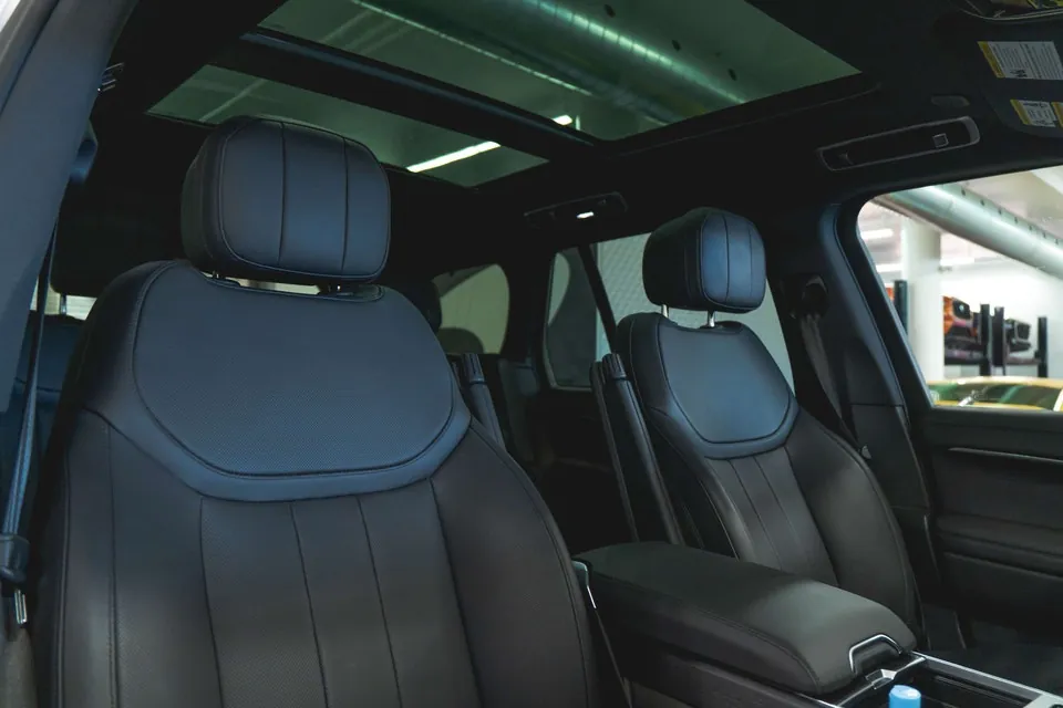 Land Rover Range Rover 2025 photo 3