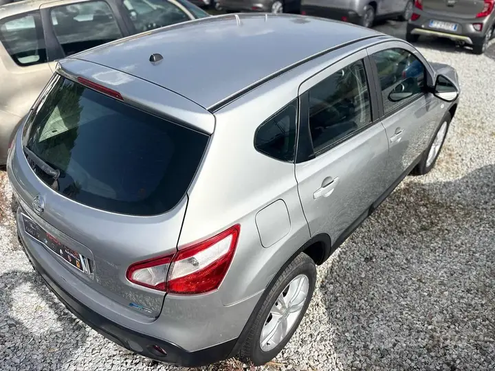 Nissan Qashqai 2012 photo 5