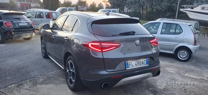 Alfa Romeo Stelvio 2017 photo 3