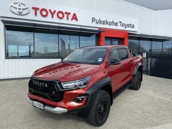 Toyota Hilux 2024 photo 2
