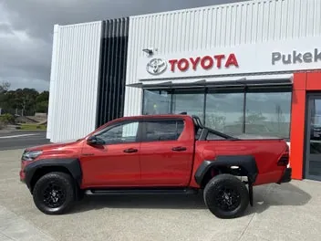 Toyota Hilux 2024 photo 3