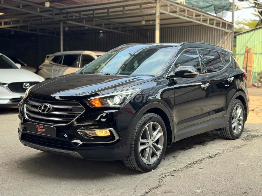 Hyundai Santa Fe 2018 photo 2