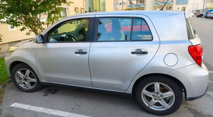 Toyota Urban Cruiser 2009 photo 3