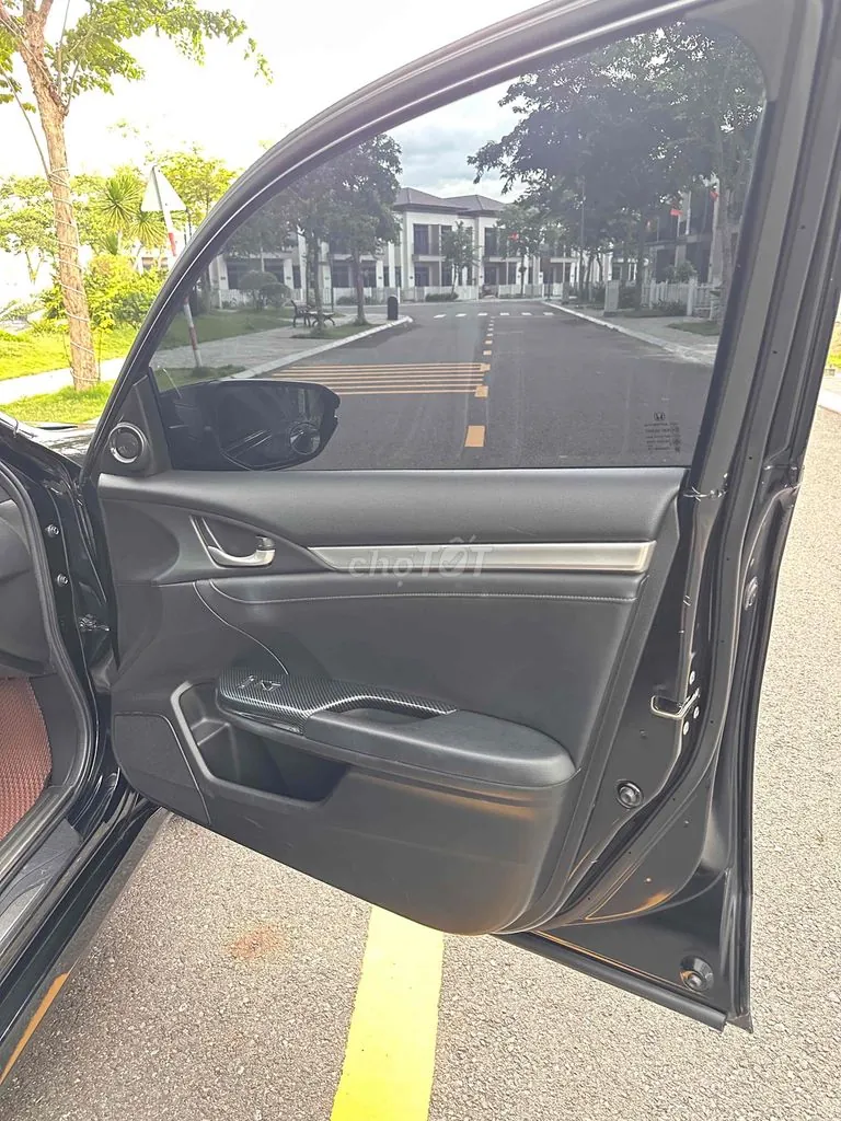 Honda Civic 2021 photo 2