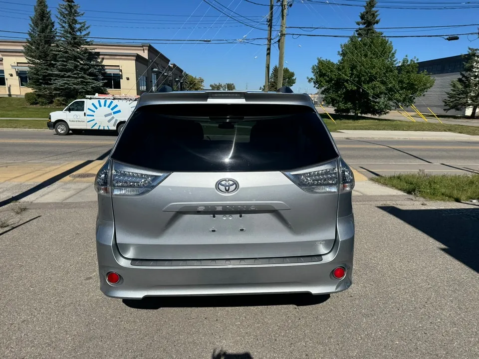 Toyota Sienna 2019 photo 5