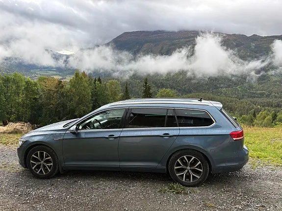 Volkswagen Passat 2016 photo 2