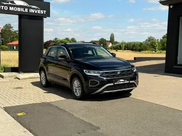 Volkswagen T-Roc 2023 photo 2