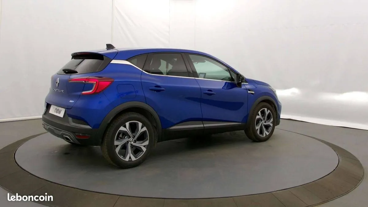 Renault Captur 2022 photo 2