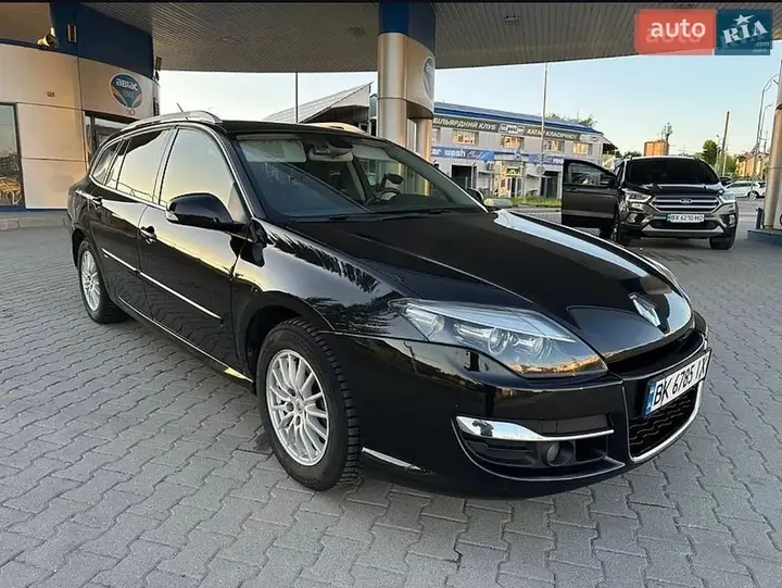 Renault Laguna 2011 photo 3