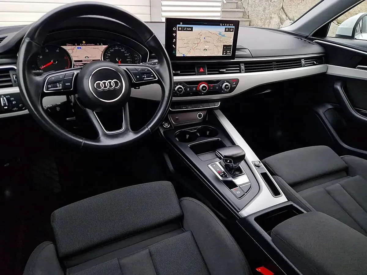Audi A4 2021 photo 3