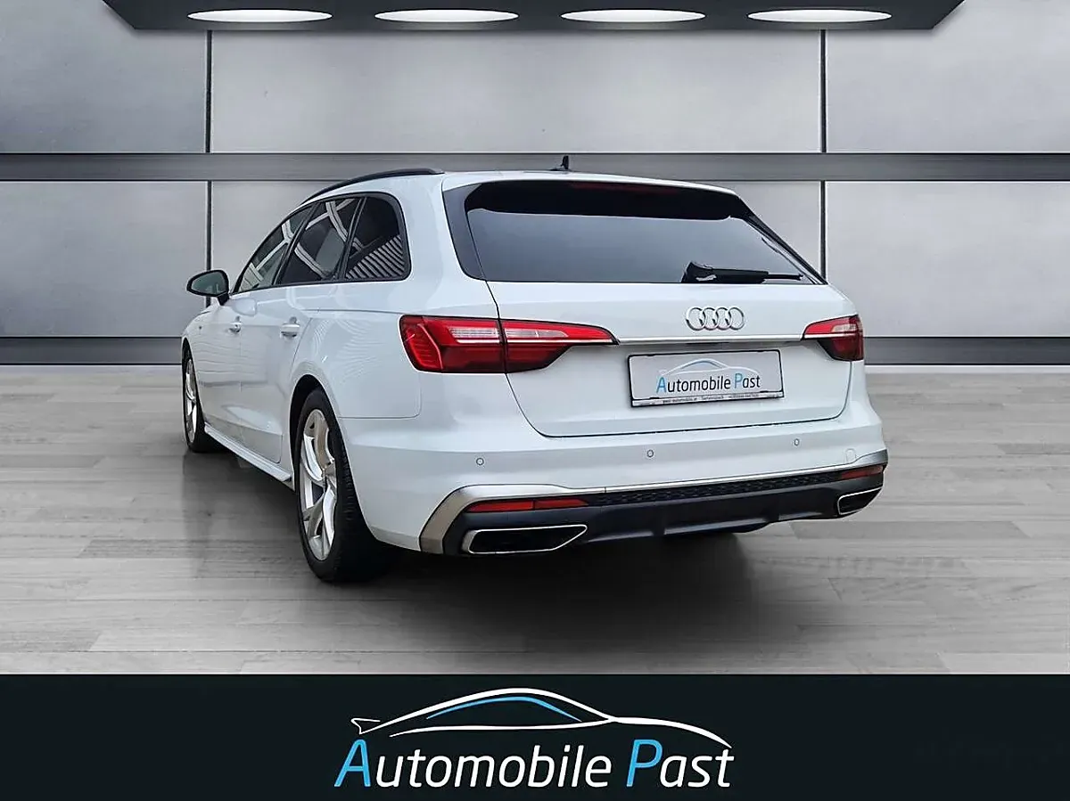 Audi A4 2021 photo 2