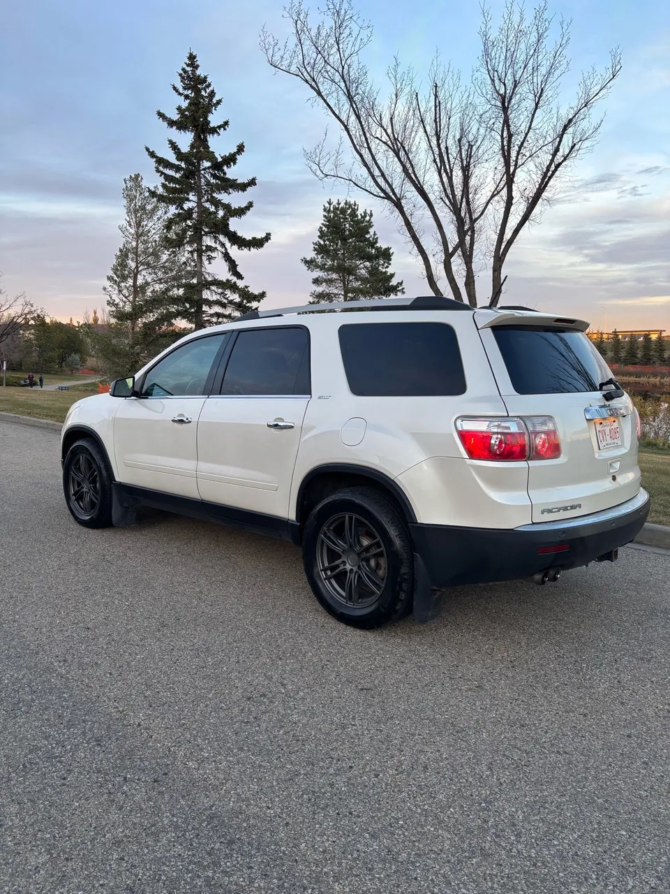 GMC Acadia 2012 photo 5