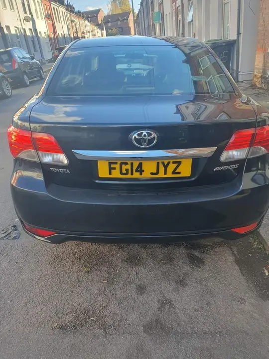 Toyota Avensis 2014 photo 2