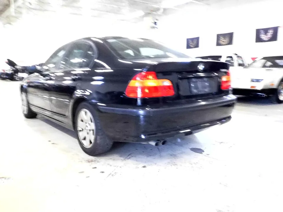 BMW 3 Series 2004 photo 5
