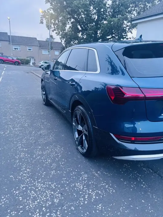 Audi E-Tron 2020 photo 4