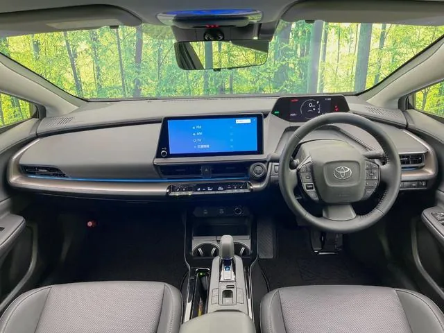 Toyota Prius Z 2023 photo 2