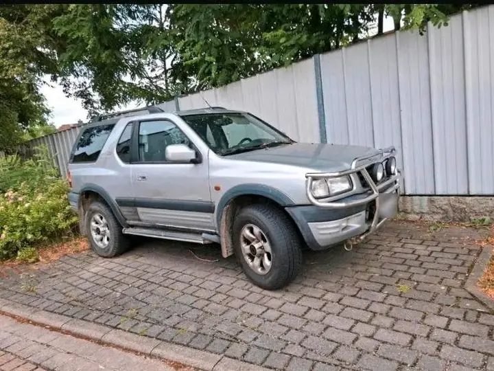 Opel Frontera
