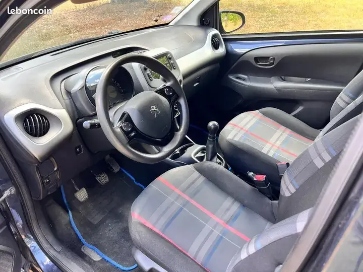 Peugeot 108 2015 photo 3