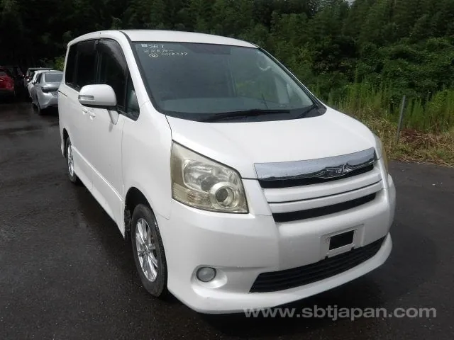 Toyota Noah S