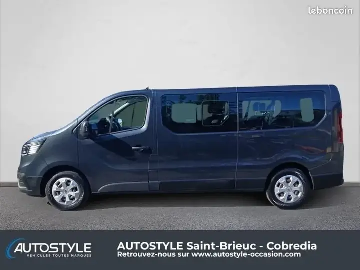 Renault Trafic 2023 photo 2