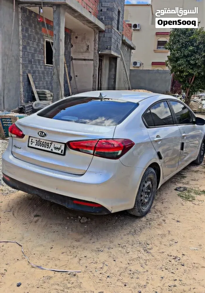 Kia Forte 2017 photo 2
