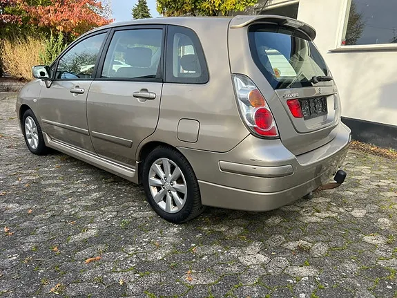 Suzuki Liana 2006 photo 4