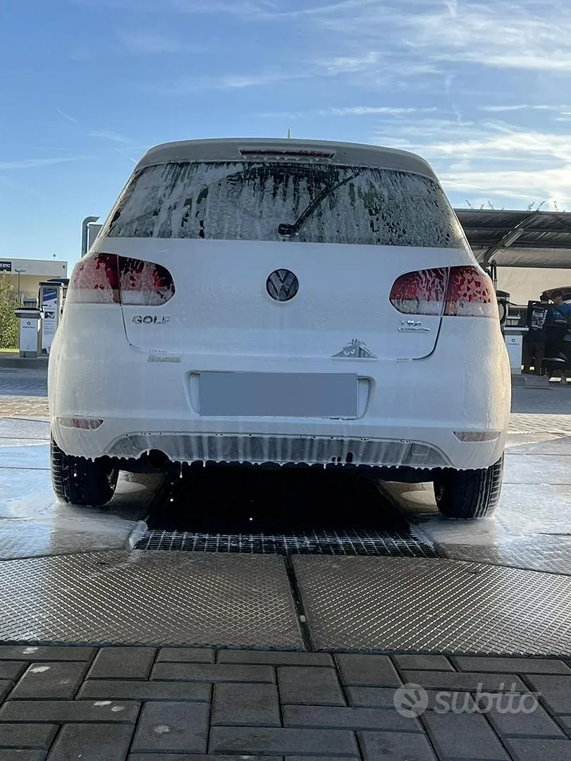 Volkswagen Golf 2010 photo 3