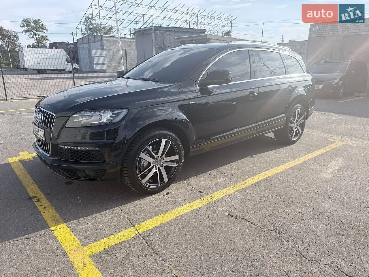 Audi Q7 2011 photo 2