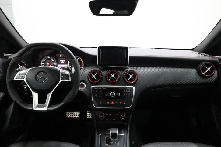 Mercedes-Benz A-Class 2014 photo 2