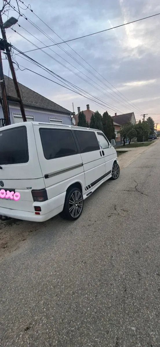 Volkswagen T4