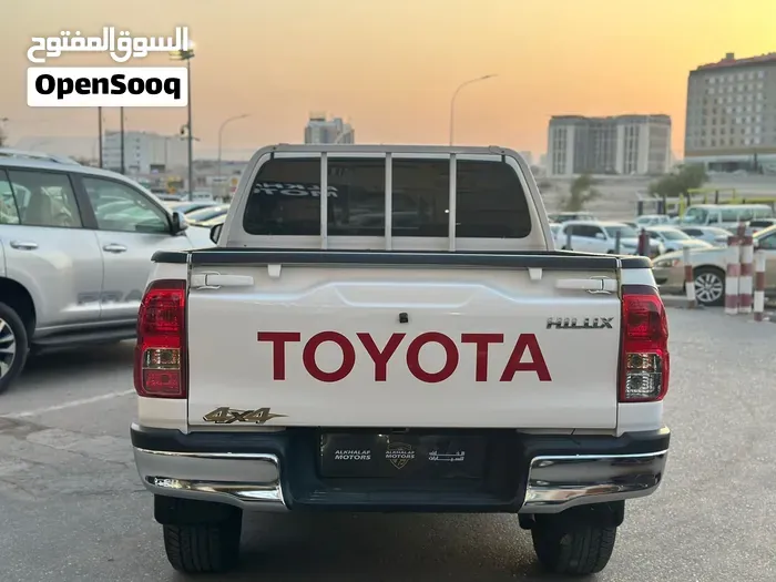 Toyota Hilux 2025 photo 4