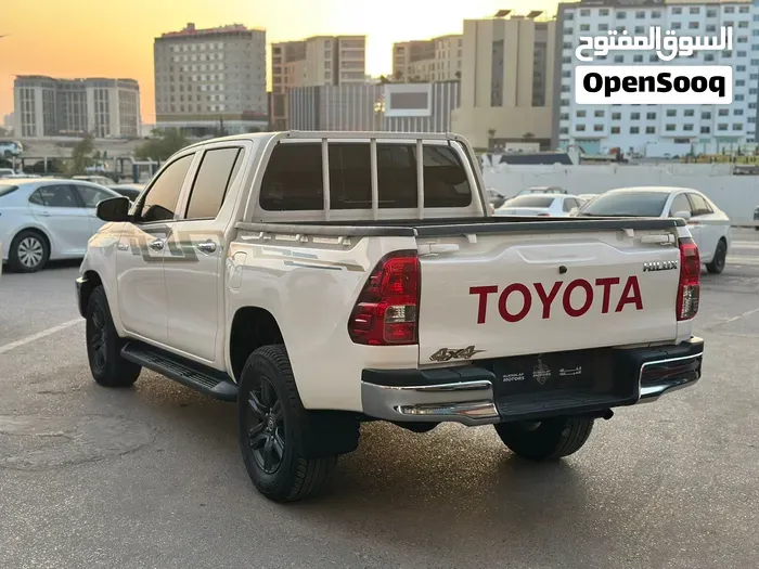 Toyota Hilux 2025 photo 3