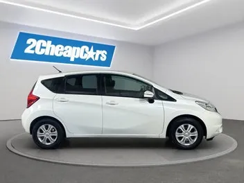 Nissan Note 2016 photo 5