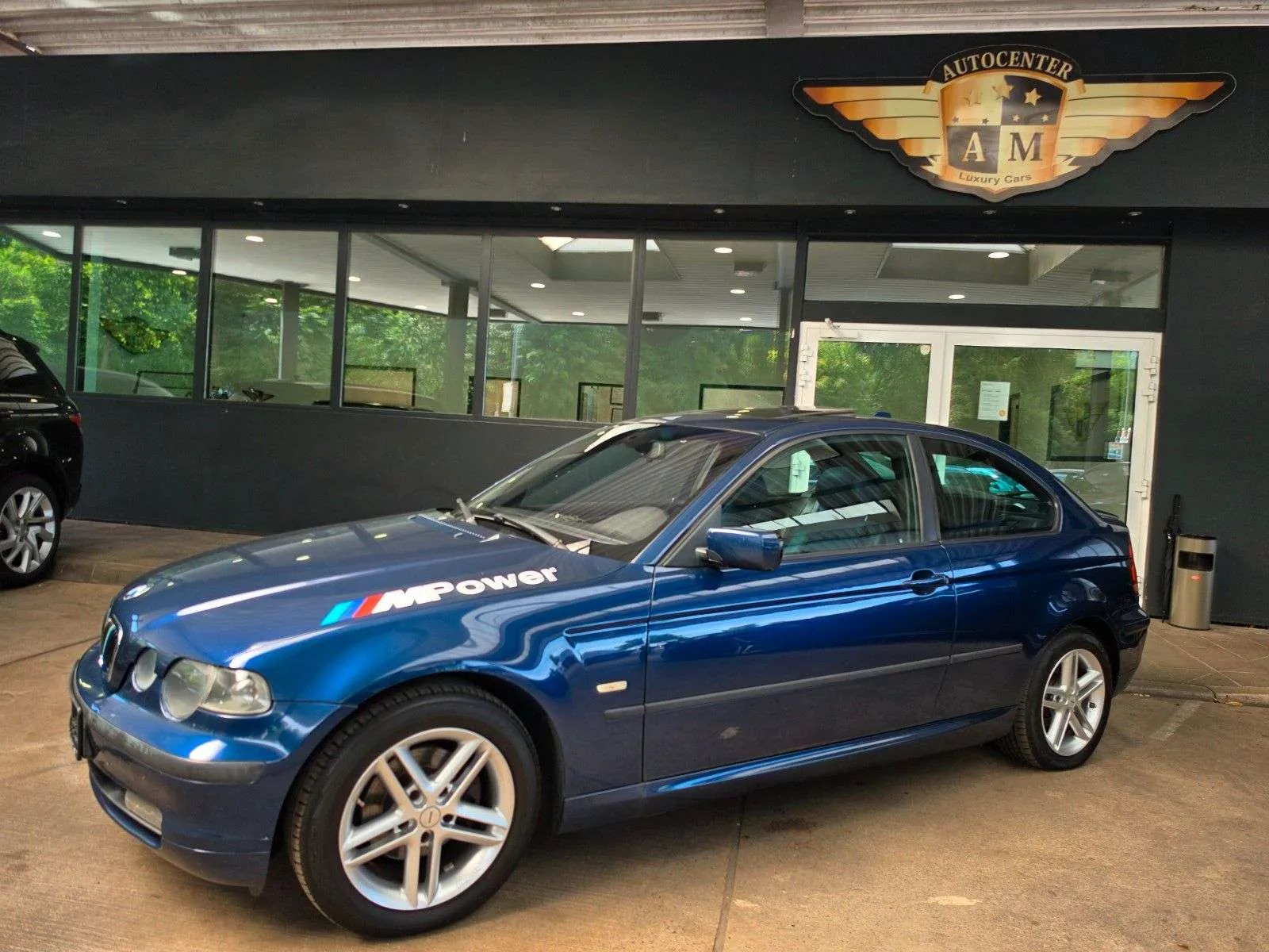 BMW 318 Ti 2004 photo 2