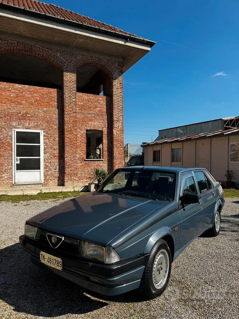 Alfa Romeo 75