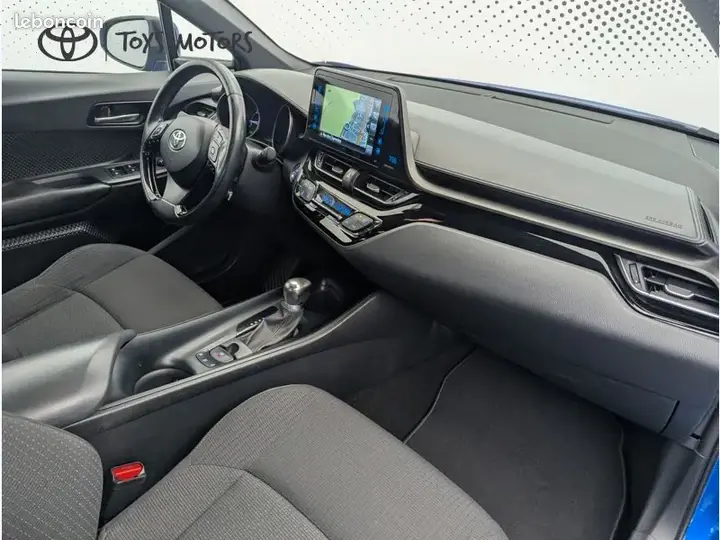 Toyota C-Hr 2019 photo 4