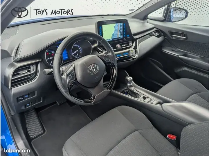 Toyota C-Hr 2019 photo 3