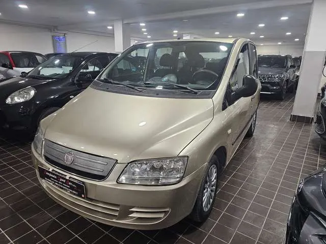 Fiat Multipla 2010 photo 3
