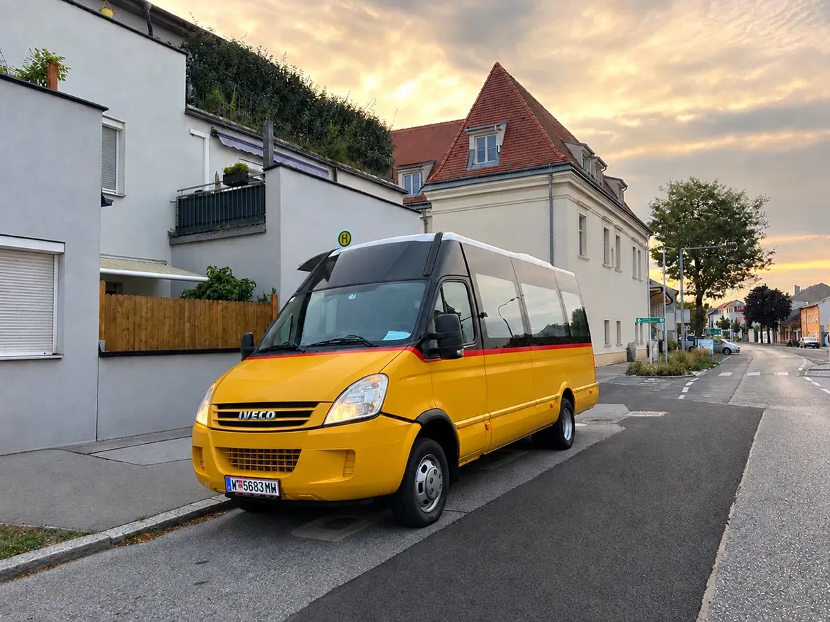 Iveco Omnibus 2010 photo 2