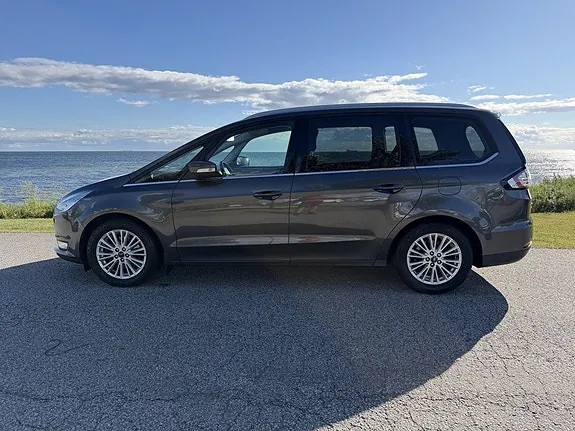 Ford Galaxy 2016 photo 2