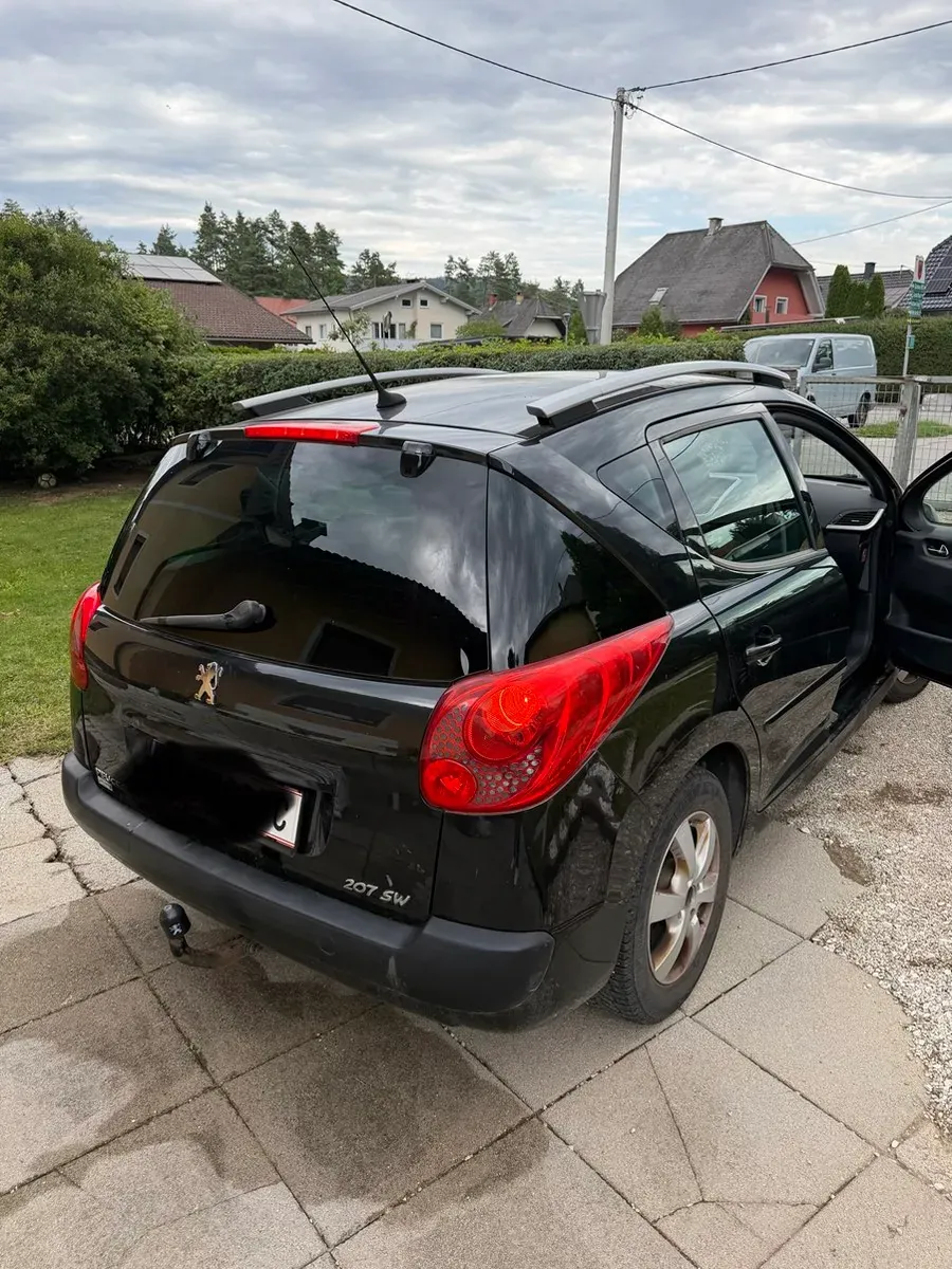 Peugeot 207 2007 photo 3
