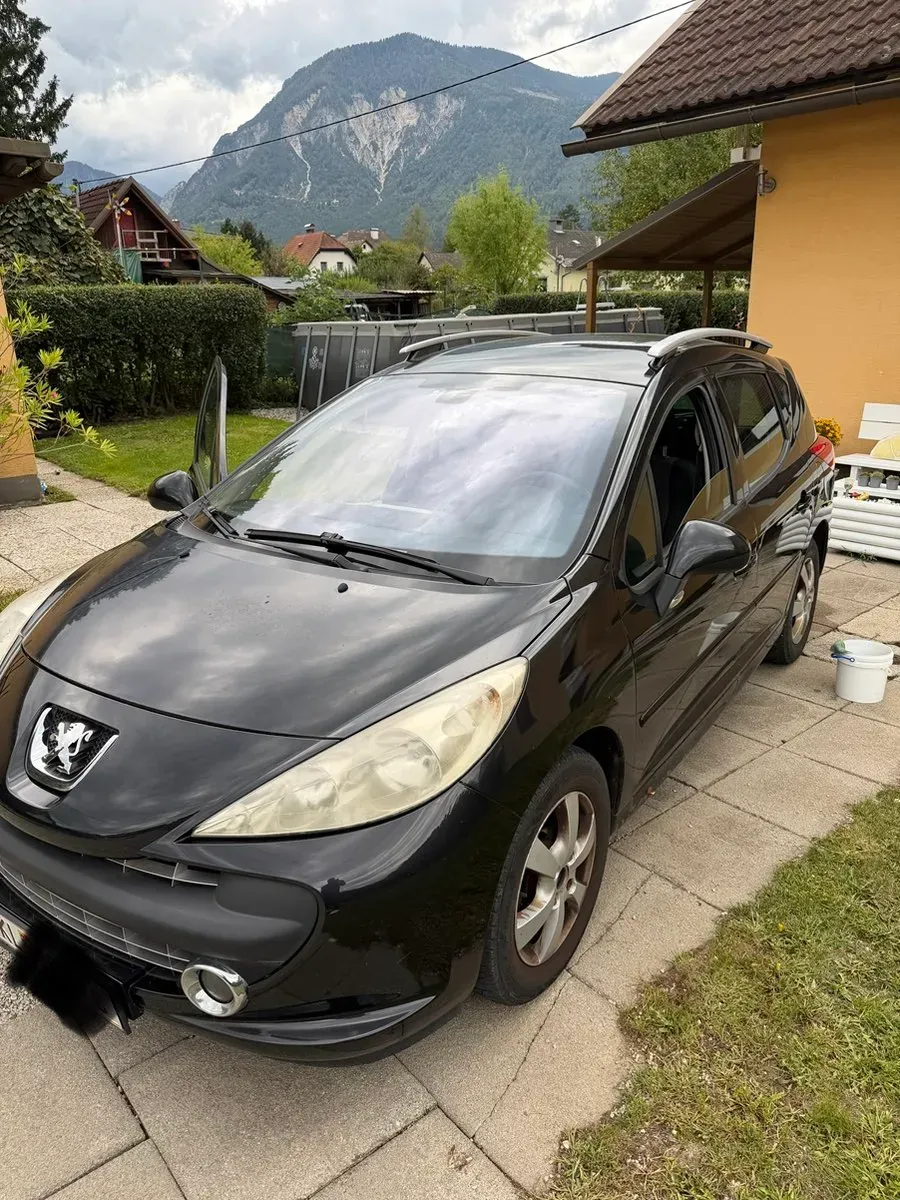 Peugeot 207 2007 photo 2