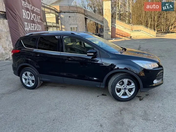 Ford Kuga 2013 photo 4