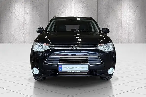 Mitsubishi Outlander 2014 photo 2