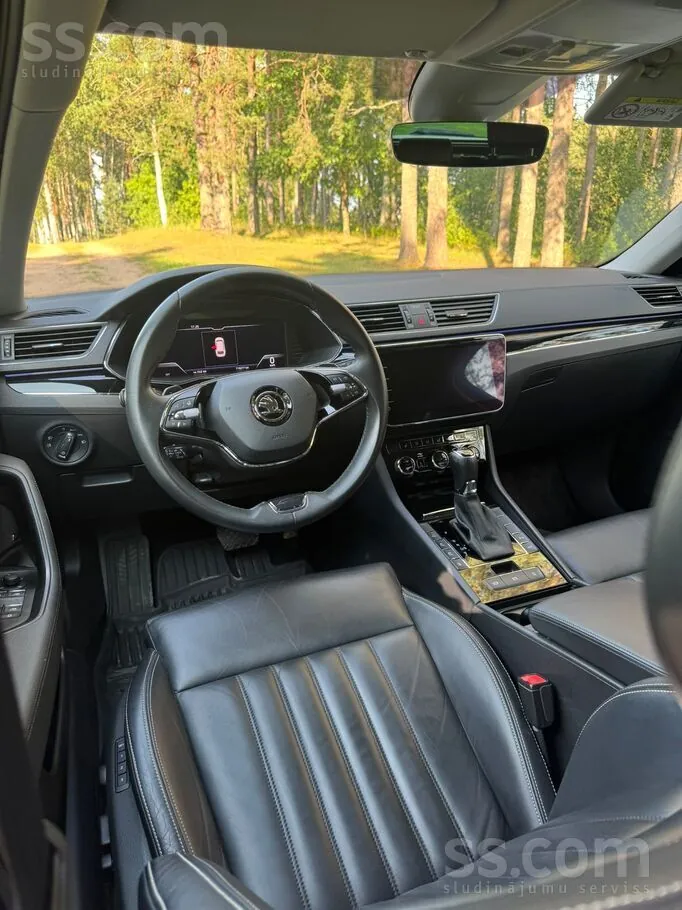 Skoda Superb 2021 photo 5