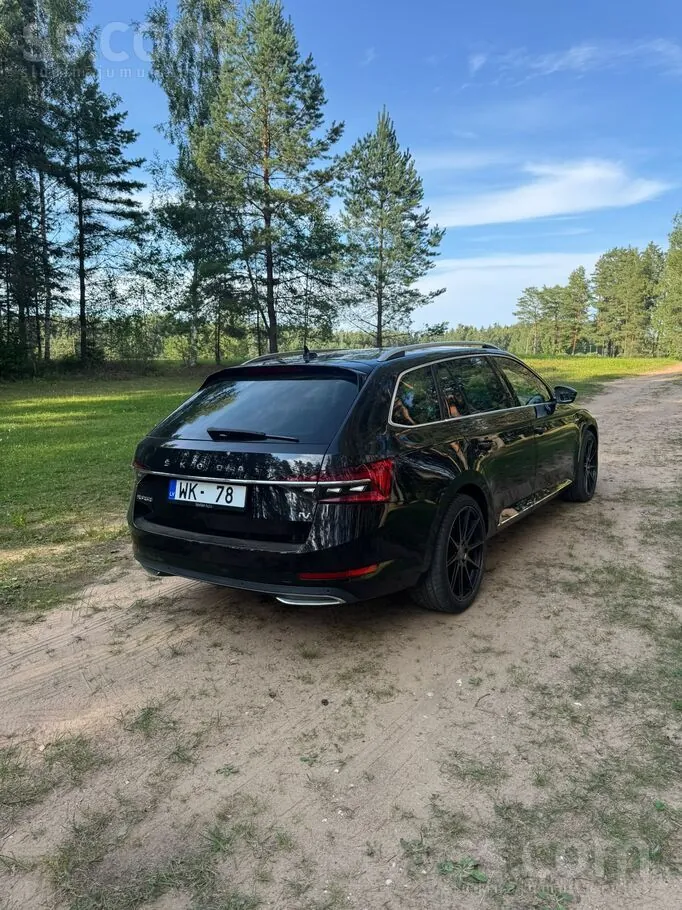 Skoda Superb 2021 photo 2